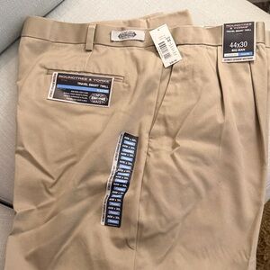 Roundtree & Yorke Men's Khaki Chinos